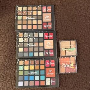 Workshop Republic Clothing Eyeshadow Palette with Lip Gloss and Eye Primer